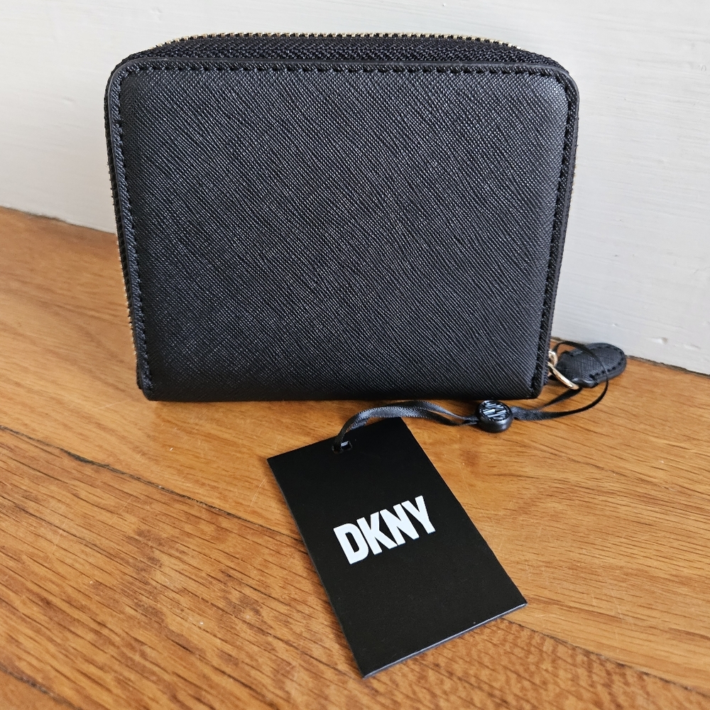 DKNY Wallet Velita Small Zip around - Picture 6 of 11